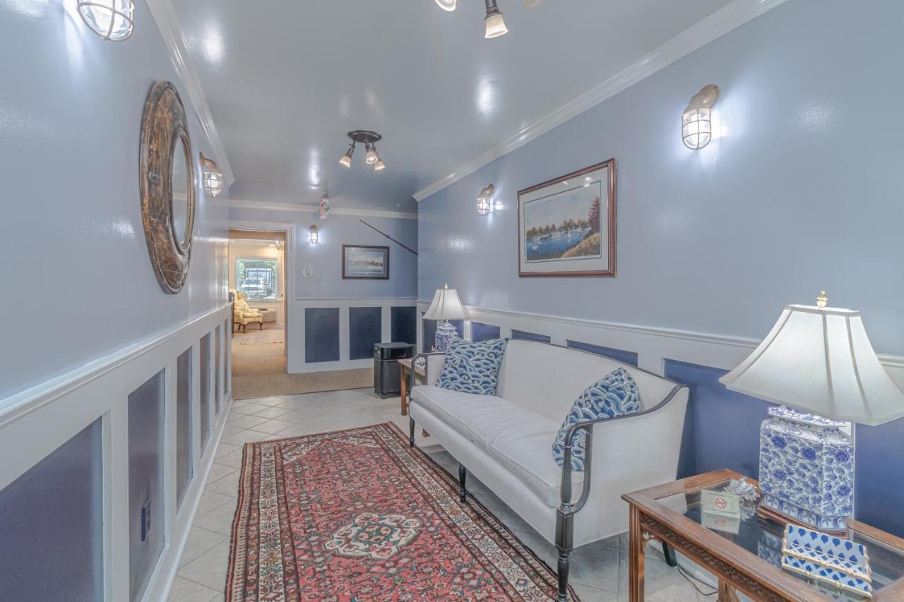 The Chesapeake Inn Urbanna ภายนอก รูปภาพ