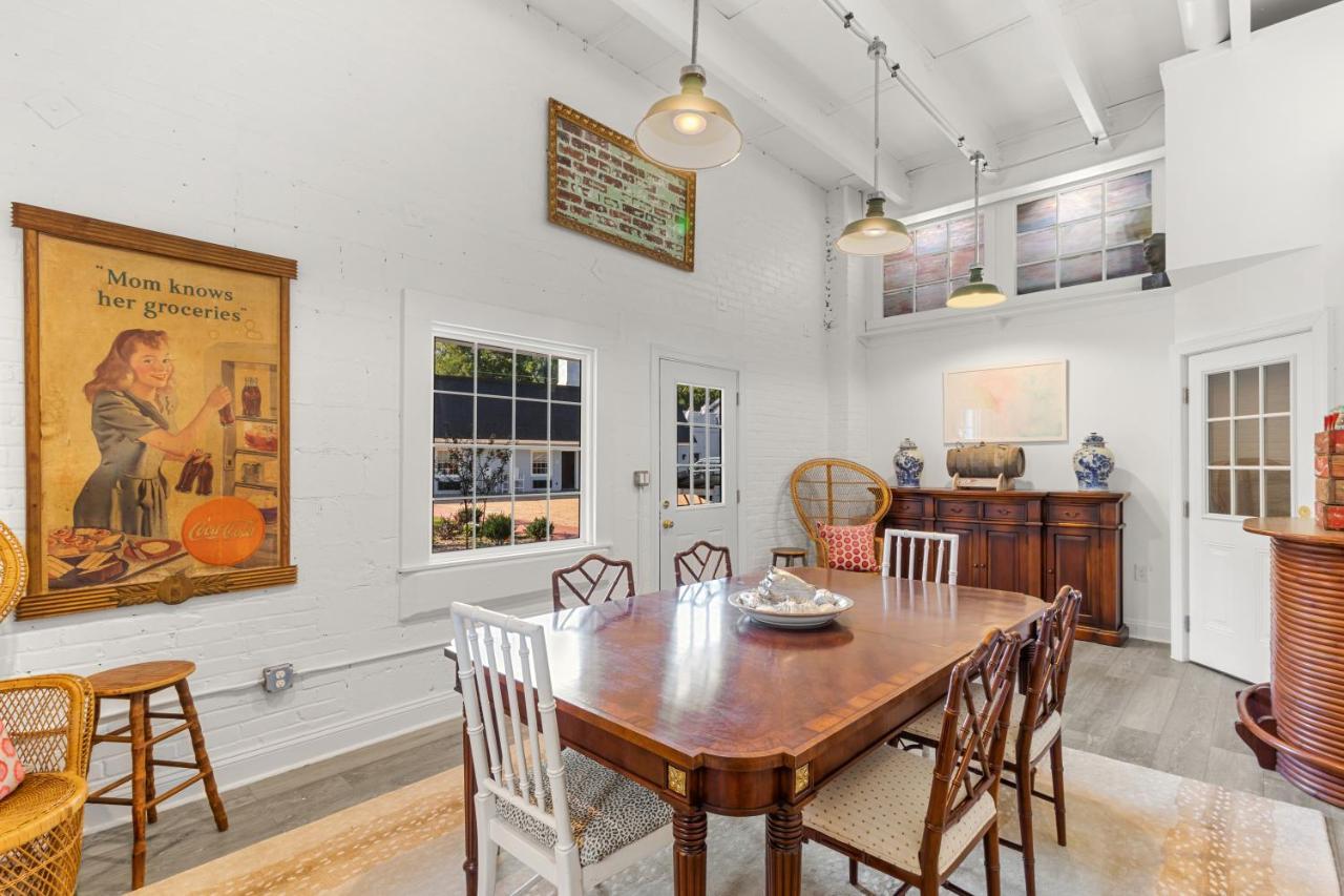 The Chesapeake Inn Urbanna ภายนอก รูปภาพ